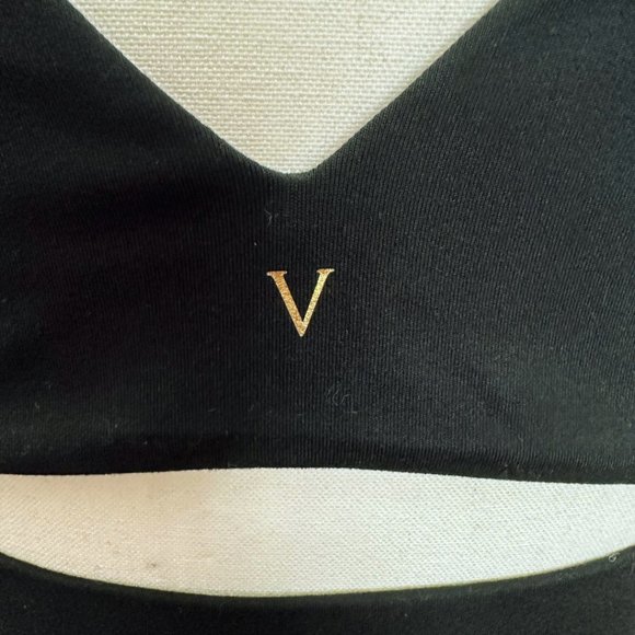 Victoria's Secret Plunge Wireless Lounge Bralette with Back-strap Detail - Picture 6 of 8